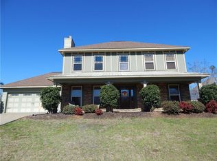 313 Marthas Ct, Opelika, AL 36801