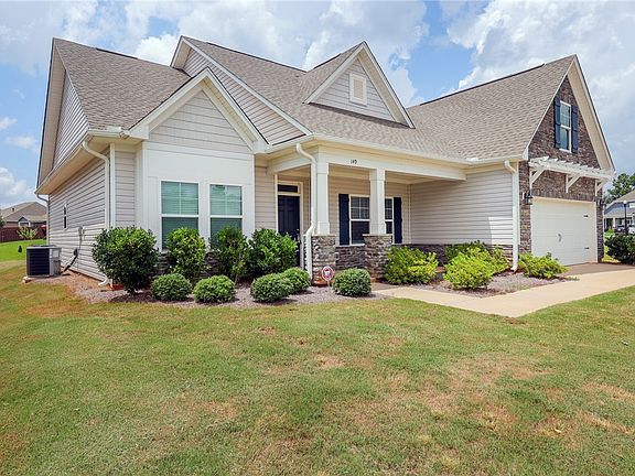3rd image of 149 Spyglass Ln