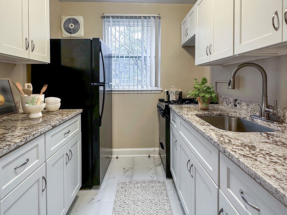 Yuma Gardens Kitchen
