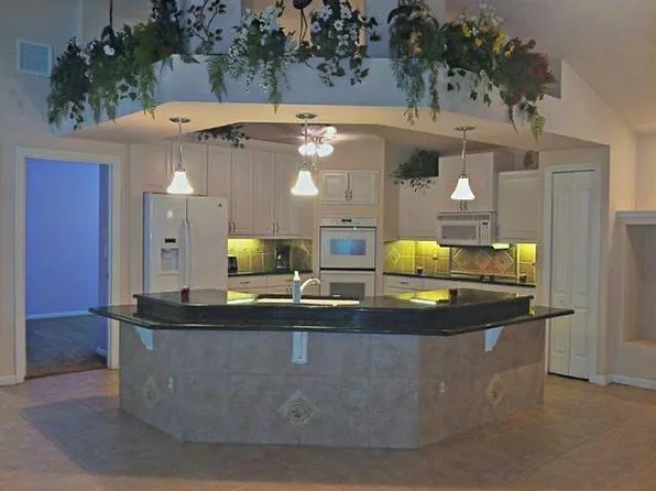 5495 NW Evanston Ave, Port Saint Lucie, FL 34983