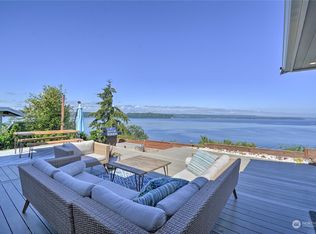 2700 Mountain View Dr NE, Hansville, WA 98340