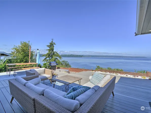 2700 Mountain View Drive NE, Hansville, WA 98340