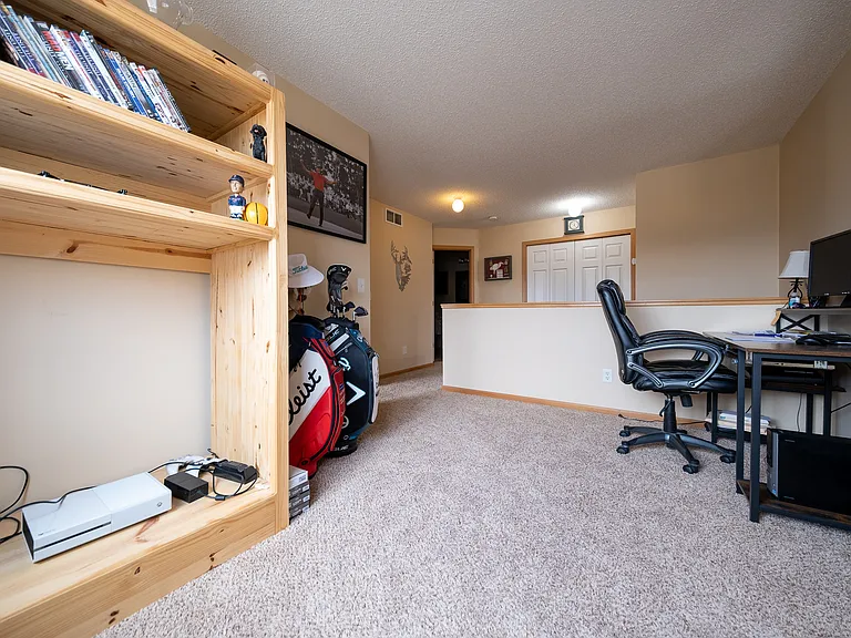 17570 Gillette Way — Photo 16