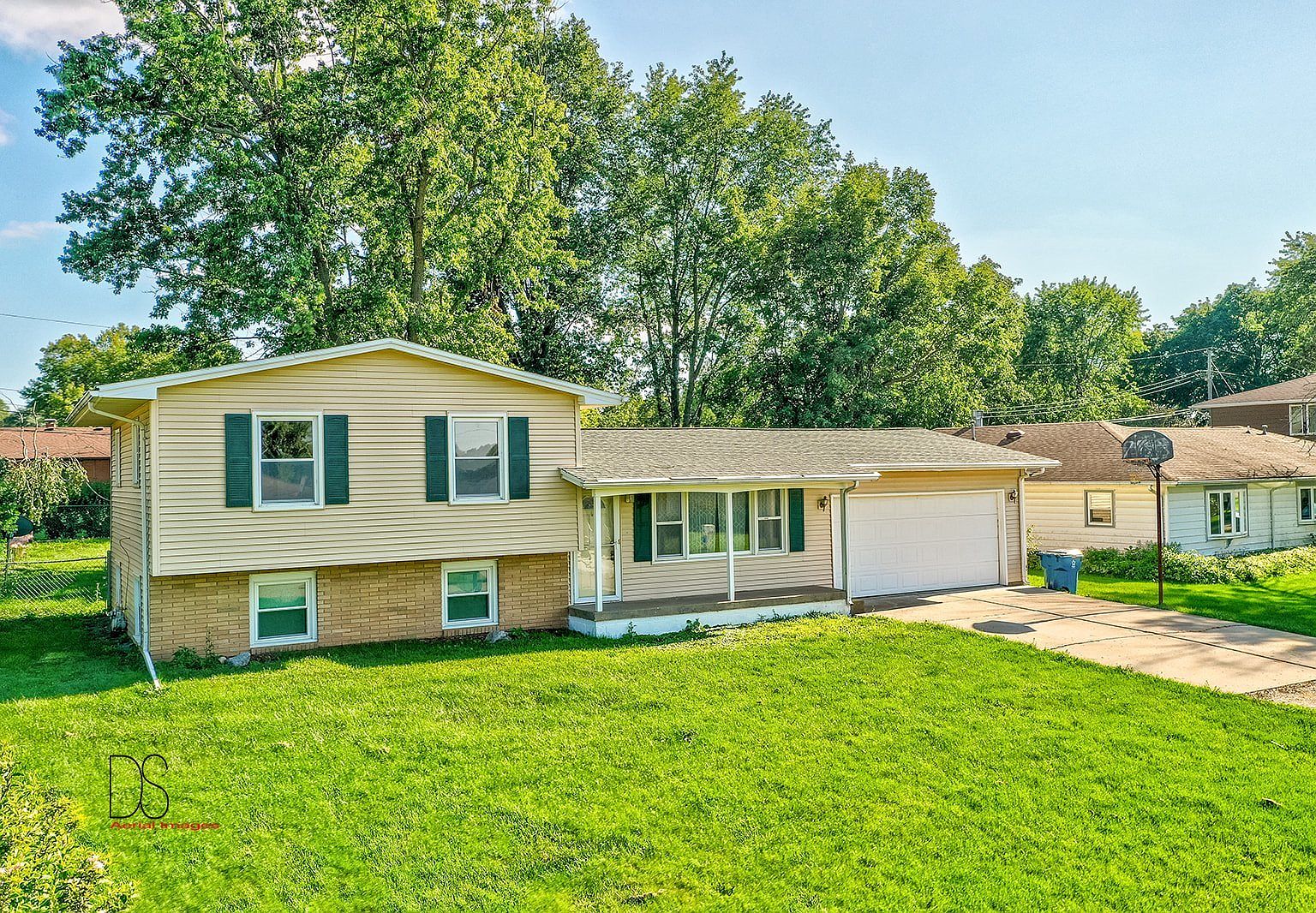 67 E Circle Dr, Streator, IL 61364 MLS 11863817 Zillow