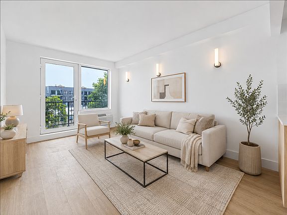 4th image of 798 Lexington Ave #5R