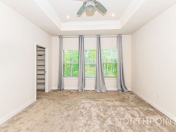 5th image of 934 Channing Park Cir