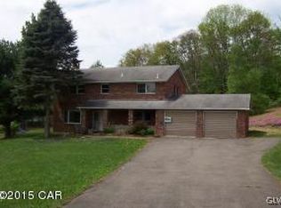 55 Turkey Ridge Dr, Kunkletown, PA 18058