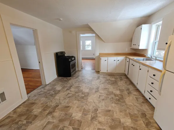 14 Parker Ave, 14 Parker Ave APT 6, Westfield, MA 01085