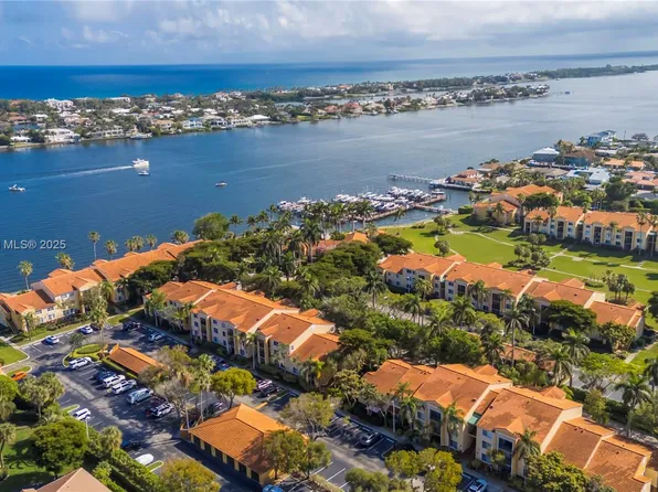 160 Yacht Club Way APT 110, Hypoluxo, FL 33462