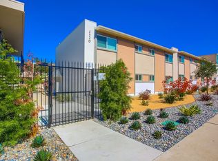 Debonair, San Diego, CA 92110