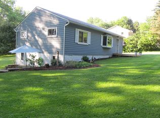 113 Rolling Acres Dr, Newton, NJ 07860