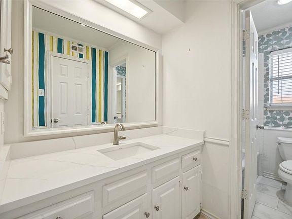 5th image of 16353 Lauder Ln