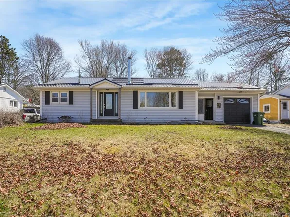 22 Birchcroft Dr, Fredericton, NB E3C 1K7