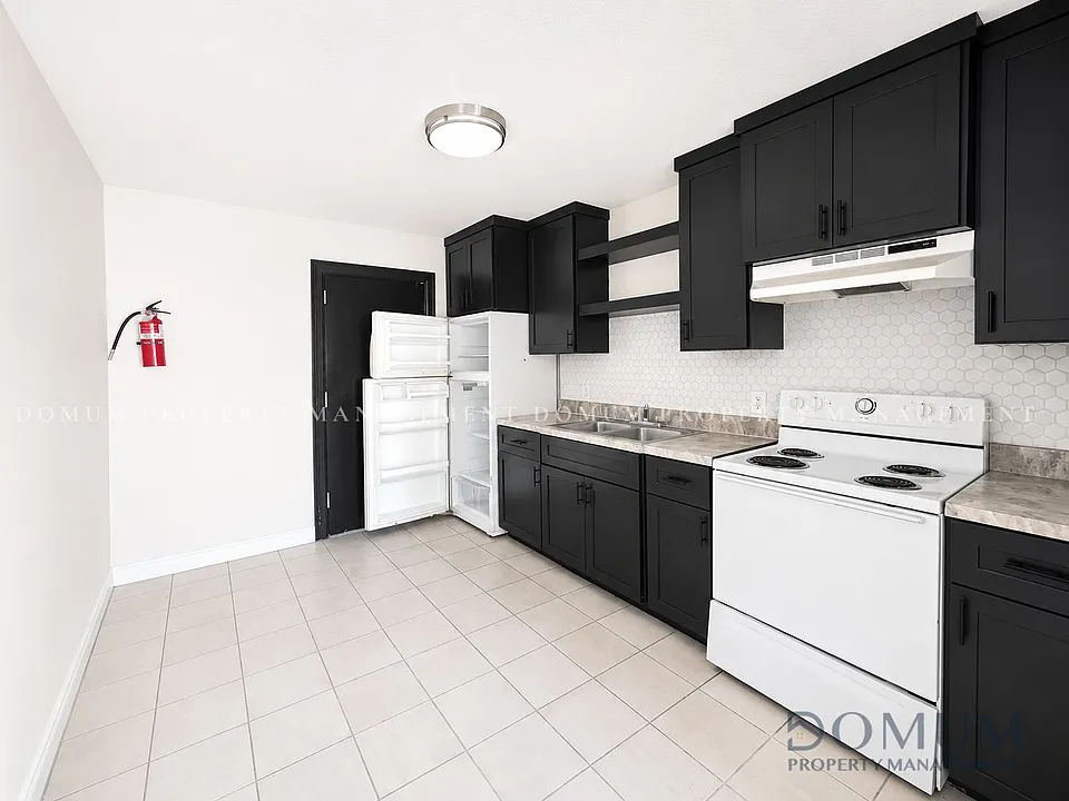 1811 Perkins Ave #1