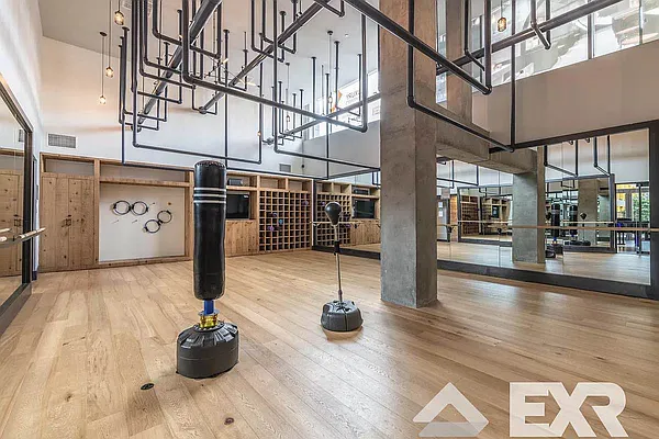 Rented by The KCI Group | media 50