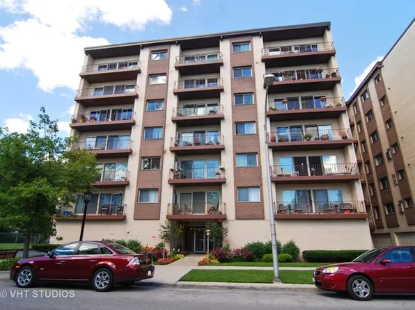 251 Marengo Ave APT 5E, Forest Park, IL 60130