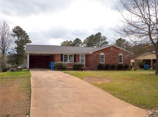 2230 Woodhurst Ln, Albemarle, NC 28001