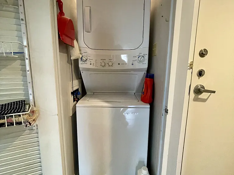 45 Holland Ave #315 — Photo 11
