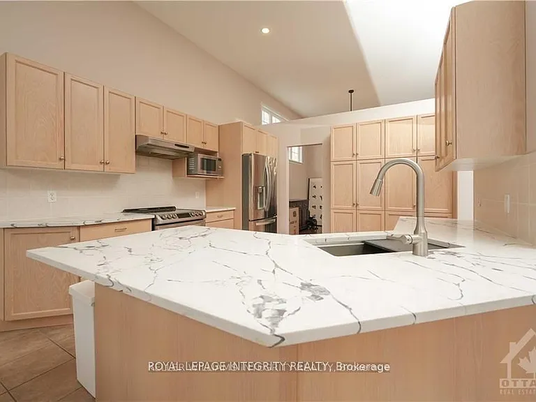 404 Kilmarnock Way — Photo 10