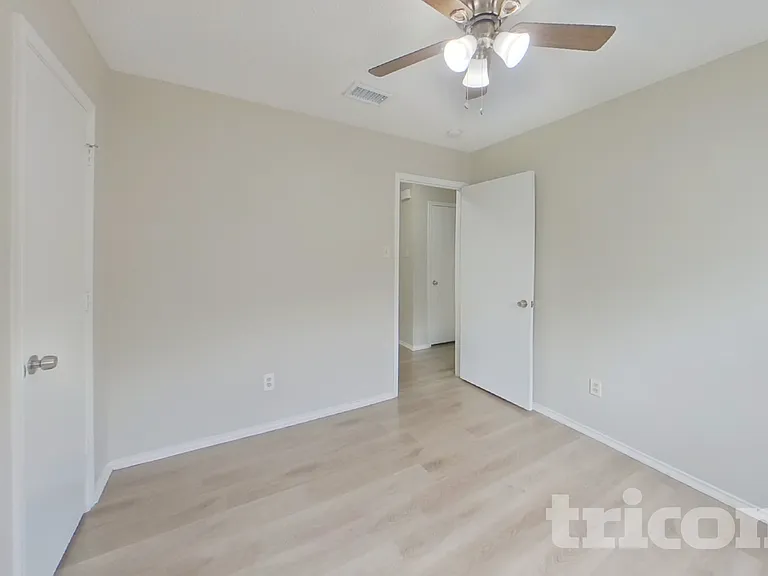 2645 Danberry Ln — Photo 15