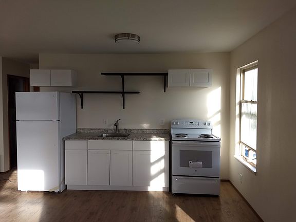 3rd image of 41477 Kuhio Hwy #1