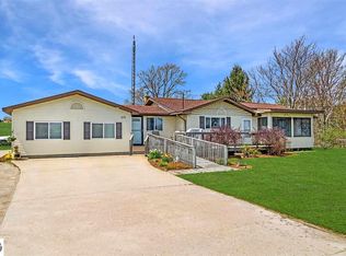 679 N West Silver Lake Rd, Traverse City, MI 49685