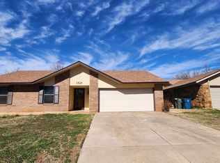 1521 Apollo Rd, Edmond, OK 73003