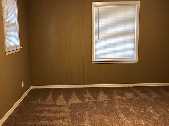 5th image of 220 McCollum Dr