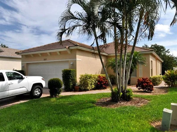 257 SW Coconut Key Way, Port Saint Lucie, FL 34986