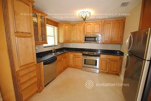 11784 NW 1st St — Photo 6