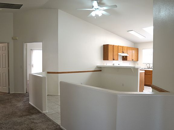 4th image of 52905 Avenida Rubio
