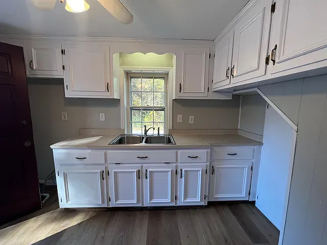 221 Howard Rd — Photo 48