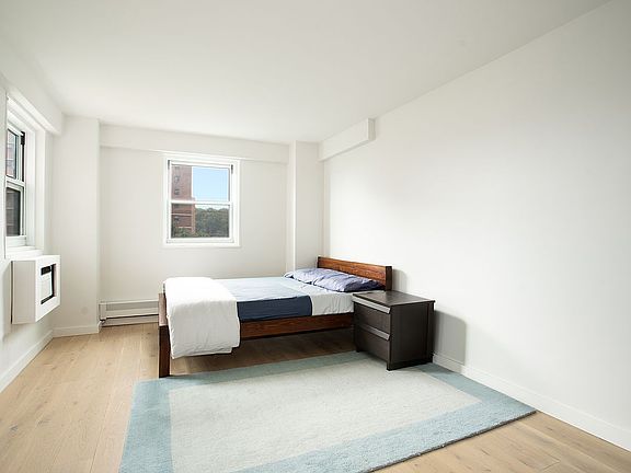 5th image of 191 Willoughby St APT 9C