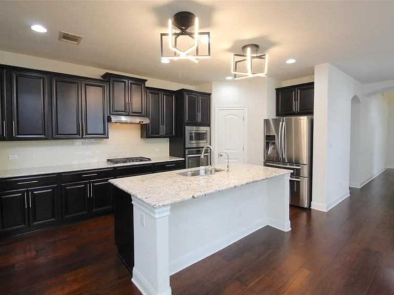 5800 Viejo Dr — Photo 6