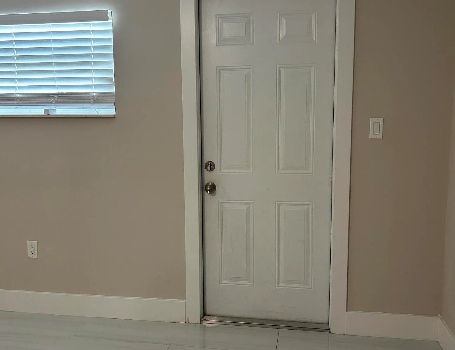 Studio, 1.0 bath, 1216 sqft, $1,300 — Photo 4