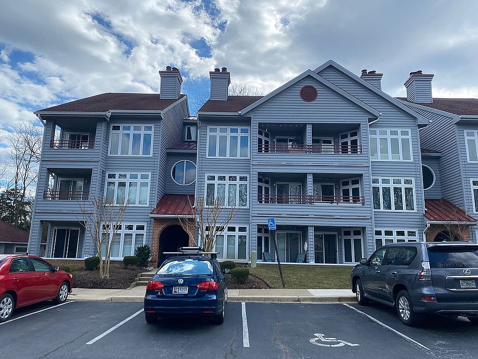 1st image of 1144 Lake Heron Dr #3B