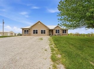 6520 Malcolm Lake Rd, Edgerton, MO 64444