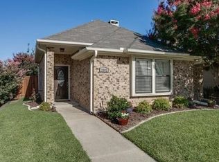 2802 Prescott Dr, Carrollton, TX 75006