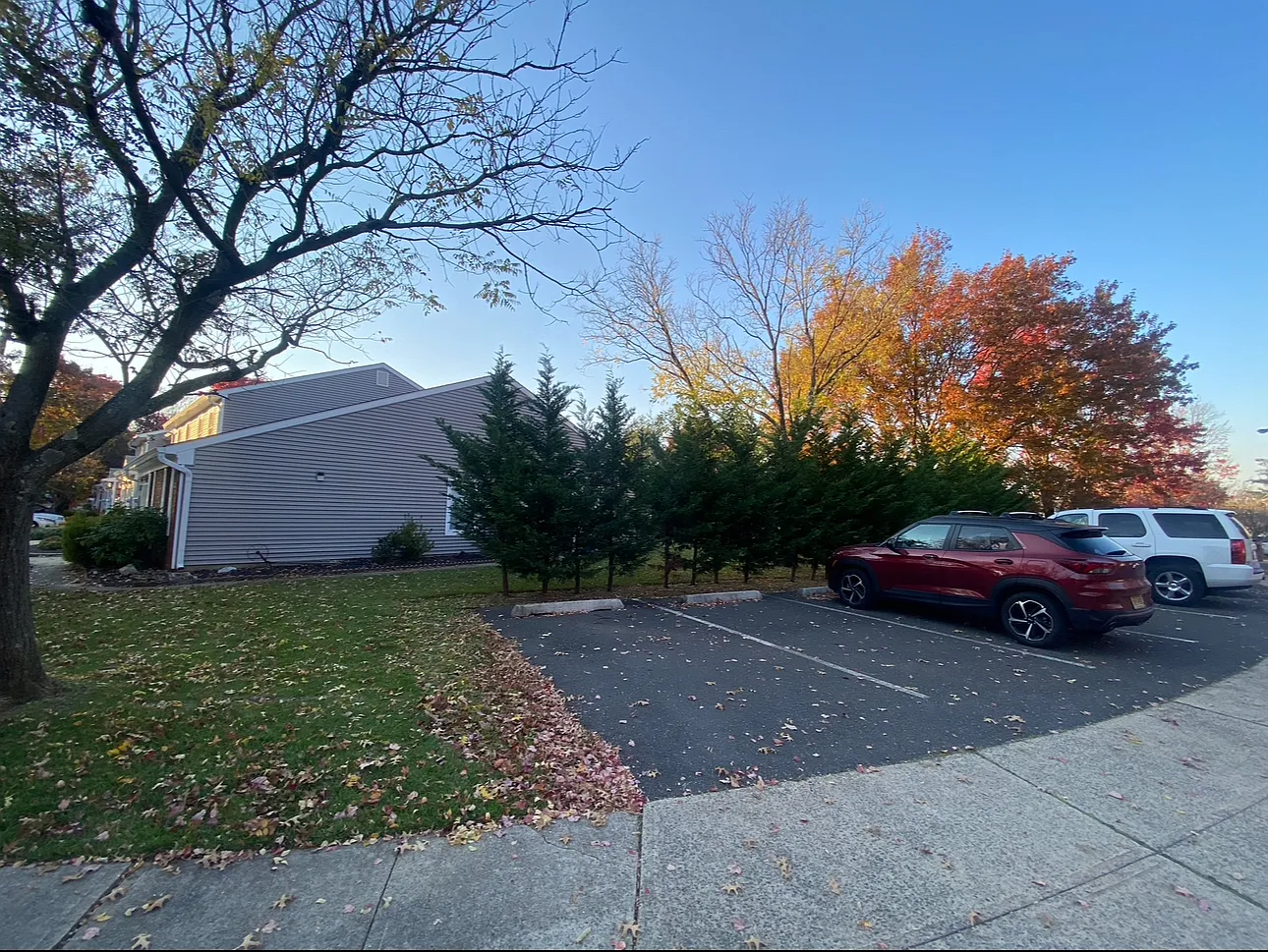 2 bed, 1296 sqft, $3,300 — Photo 3