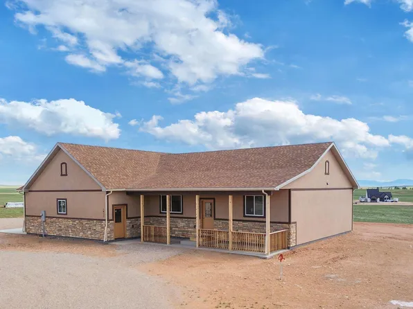 5822 Arsenal Ct, Laramie, WY 82070