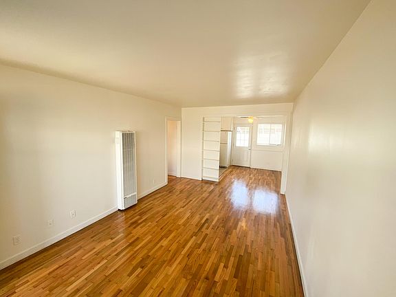 4th image of 827 Pearl St #B