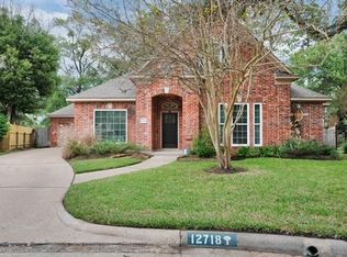 12718 Hammersmith Dr, Tomball, TX 77377