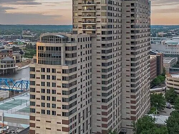 79 Campau Cir NW, Grand Rapids, MI 49503