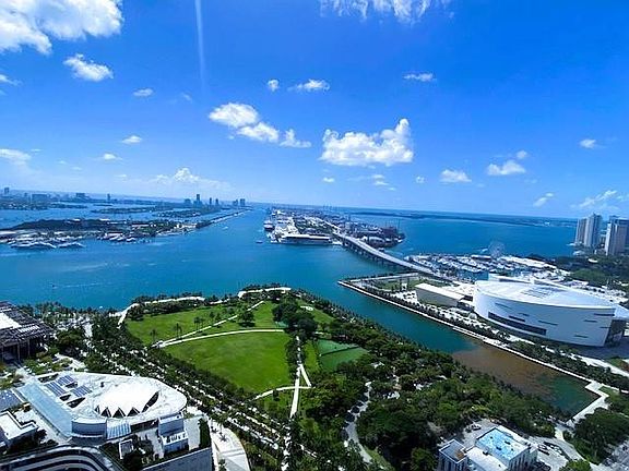 3rd image of 1100 E Biscayne Boulevard #4204