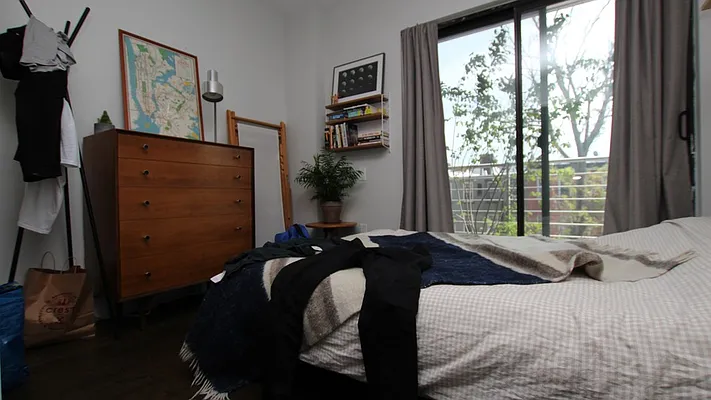 Rented by Nooklyn NYC LLC | media 41