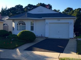 128 Paradise Blvd, Toms River, NJ 08757