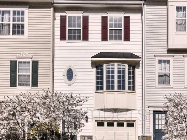2017 Capstone Cir, Herndon, VA 20170
