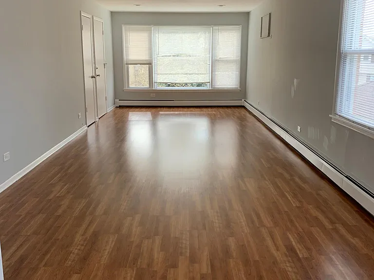 4105 N McVicker Ave #2 — Photo 3