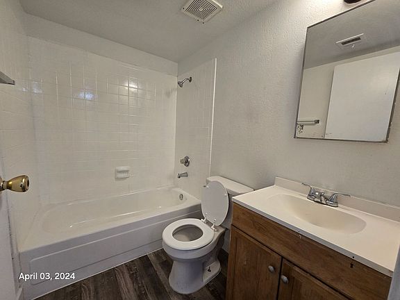 5th image of 4765 Thunderbolt Ave #1