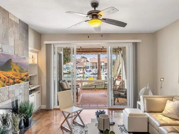 69 Kingston Ct W, Coronado, CA 92118